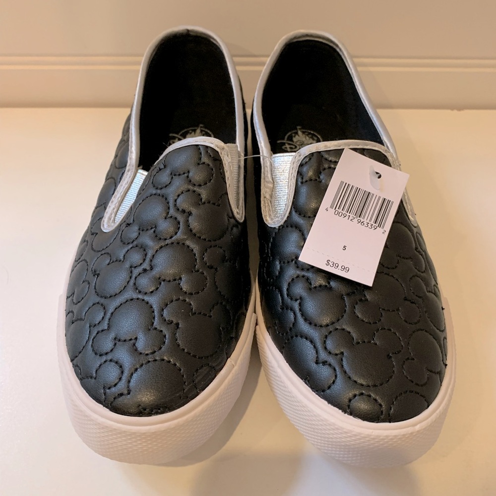 NWT Black Mickey head stitch slip on’s Size 5